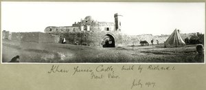Vooraanzicht van het kasteel van Khan Yunis, gebouwd door Richard I, juli 1917